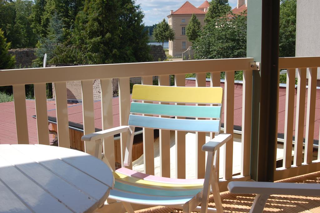 Schloss-Und Seeblick Apartment Rheinsberg Exterior foto
