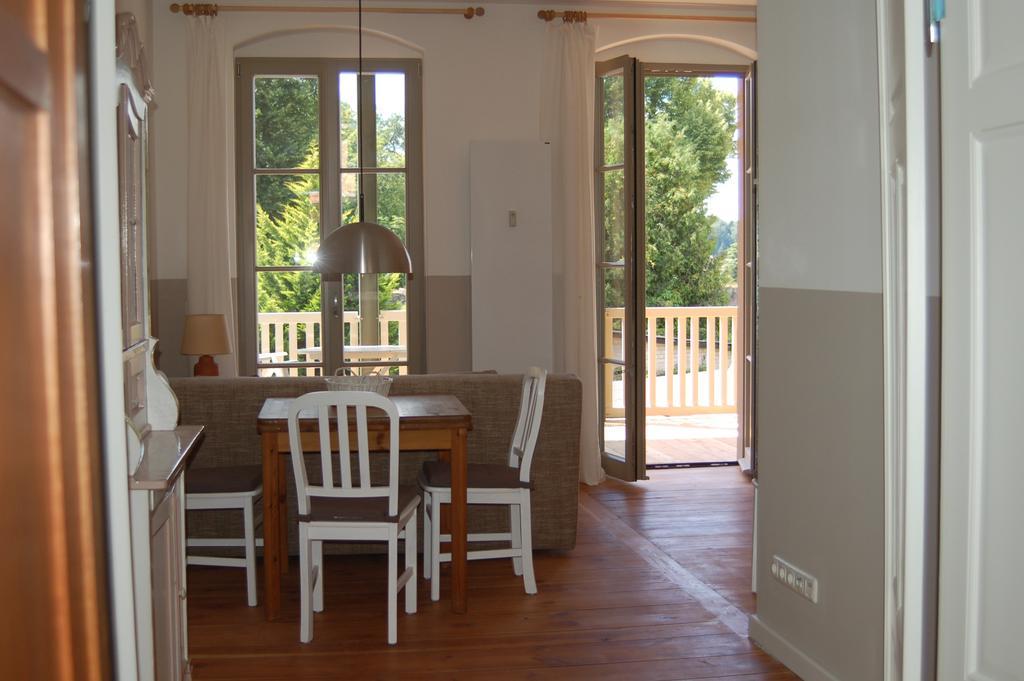 Schloss-Und Seeblick Apartment Rheinsberg Exterior foto